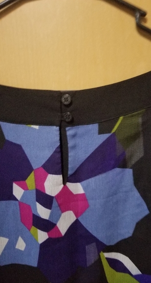 Top - Picture 6 of 7